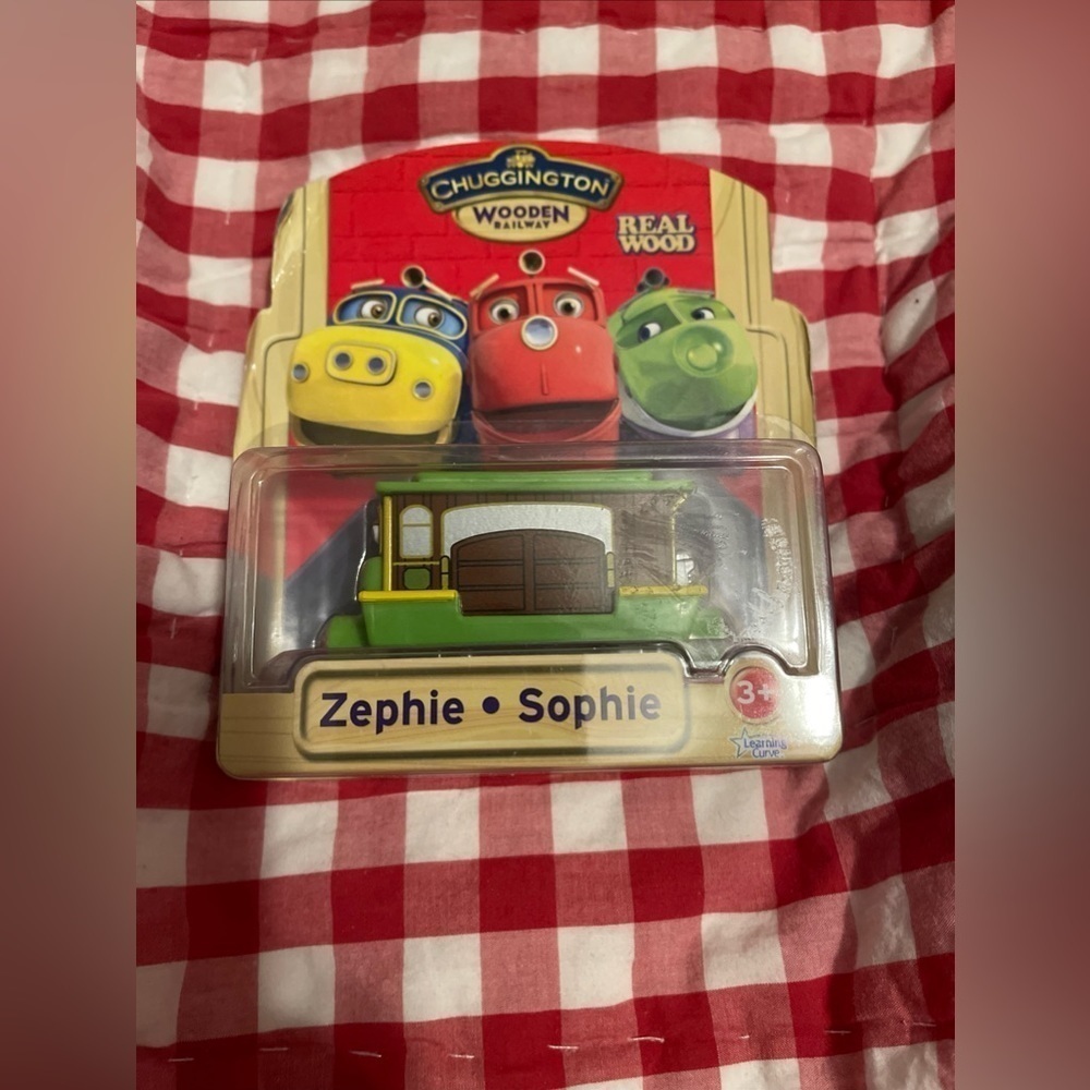 Chuggington Wooden Railway ZEPHIE Train Engine Car - Unopened -  TOMY